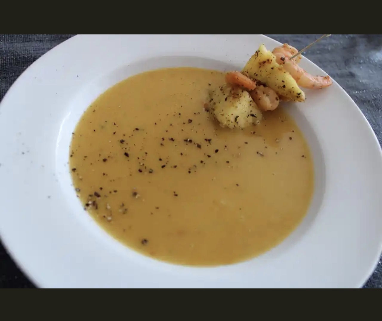 Kürbis-Kartoffel-Suppe mit Kokosmilch
